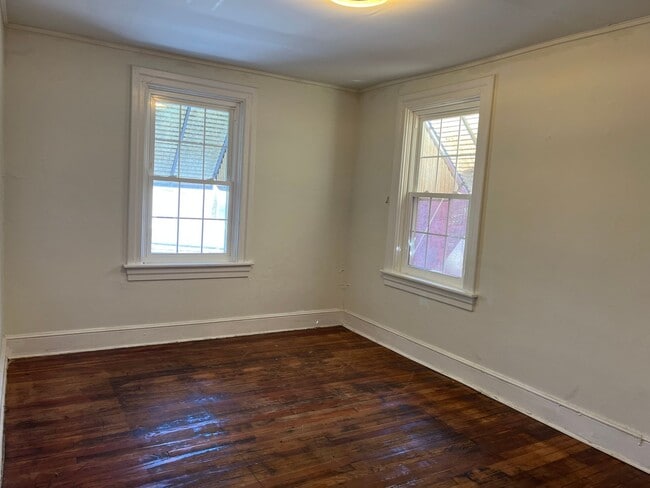 Building Photo - 3 Bedroom 1 Bath Home in Lancaster City