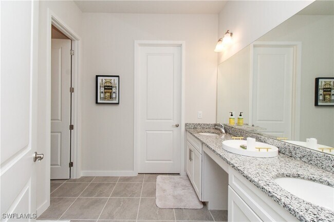 Building Photo - 14803 Loggerhead Dr