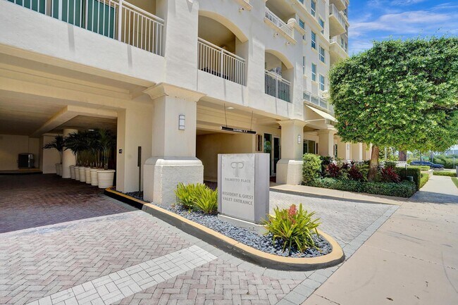 Building Photo - 99 SE Mizner Blvd