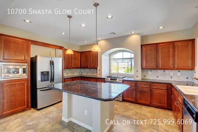 Building Photo - 10700 Shasta Glow Ct