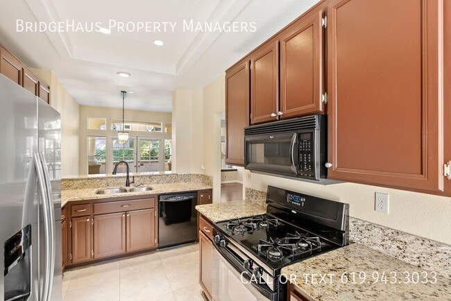 Building Photo - 11048 Portobelo Dr