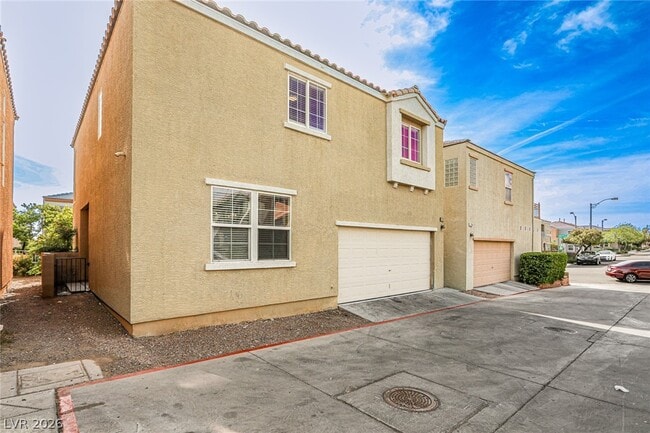 Building Photo - 7560 Trendy Ct