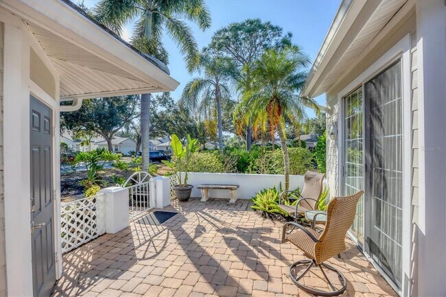 Building Photo - 7714 Whitebridge Glen