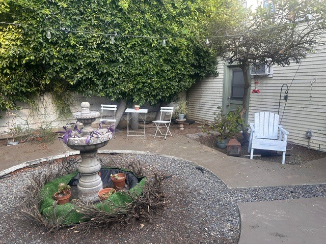 Private Furnished Back Yard - 1250 N Citrus Ave