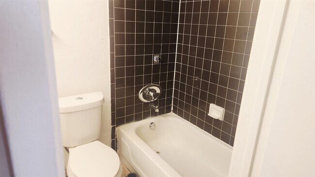 Building Photo - 12511 Ashford Meadow Dr