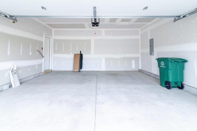 Building Photo - 468 Rochdale Run