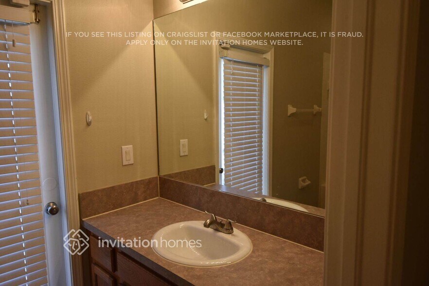 Building Photo - 23331 Key Largo Loop
