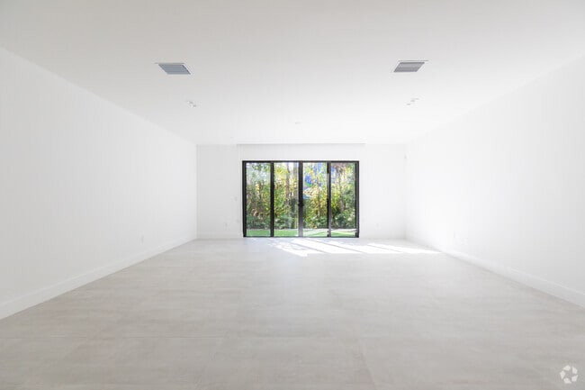 Interior Photo - Somi Townhomes
