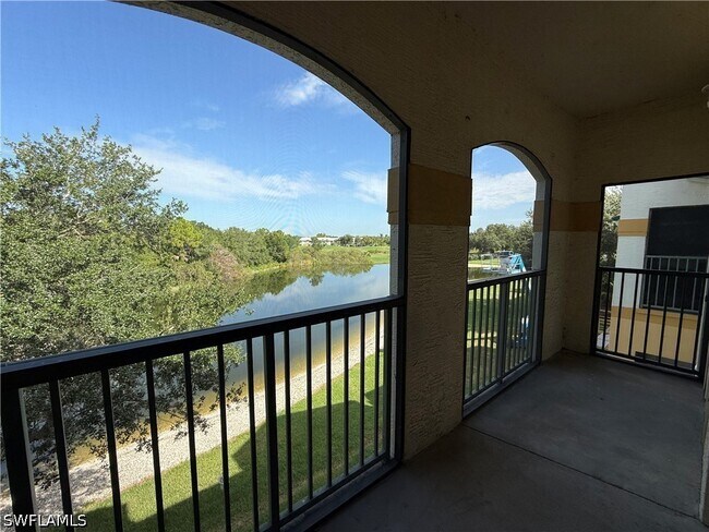 Building Photo - 11520 Villa Grand