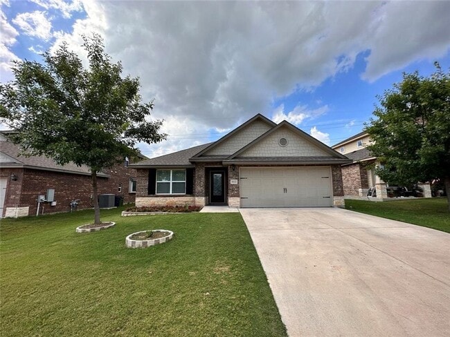 Building Photo - Round Rock Charmer!