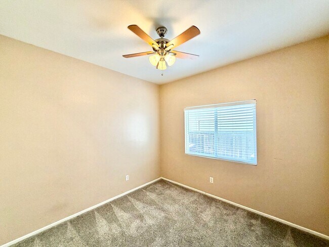 Building Photo - Wonderful 4 bedroom Single Story Murrieta Home (COMING SOON)