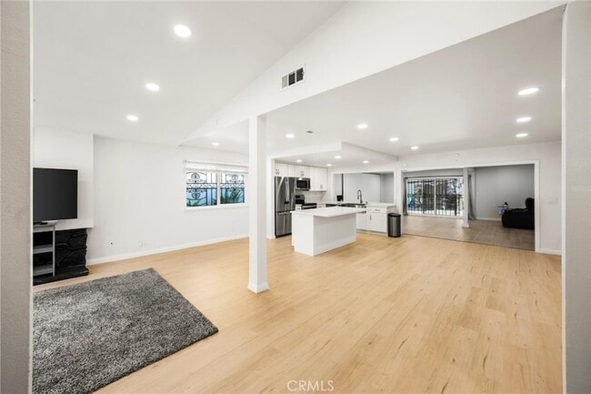 Building Photo - 13509 Destino St