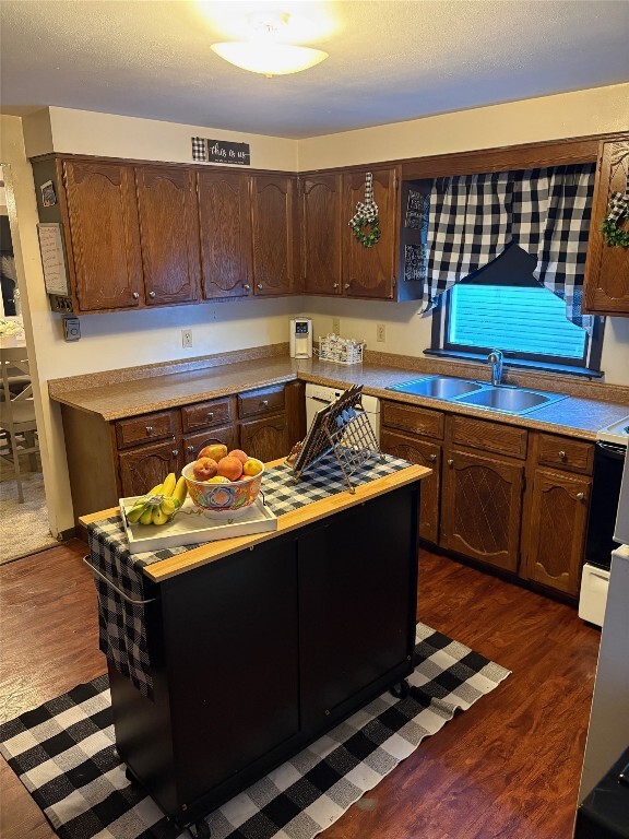 Building Photo - 900 Wallace St