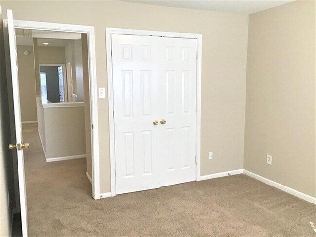 Building Photo - 3927 Dogwood Bough Ln