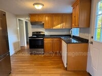 Building Photo - 4 Short Way