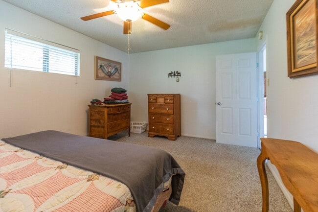 Building Photo - Great Mountain Home - Fully Furnished