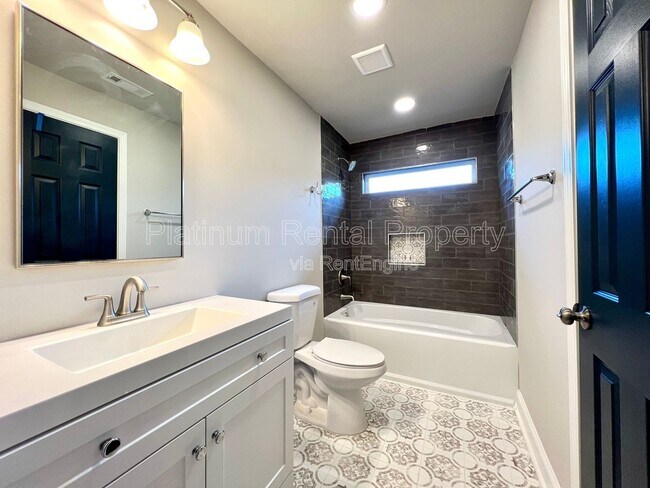 Building Photo - 189 W Jefferson St