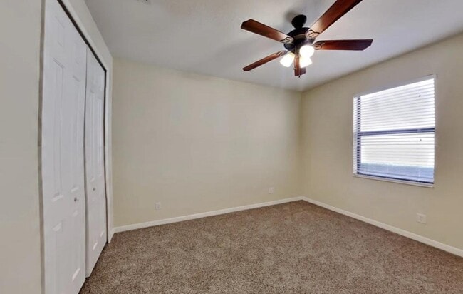 Building Photo - 20350 Chestnut Grove Dr