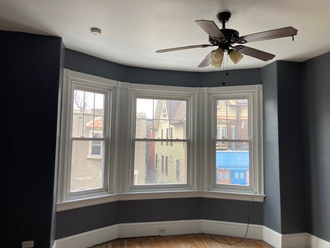 Front Bedroom - 1533 Overington St
