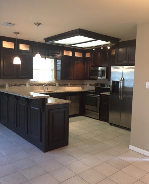 Granite throughout , SS Appliances! - 6701 N 8th St