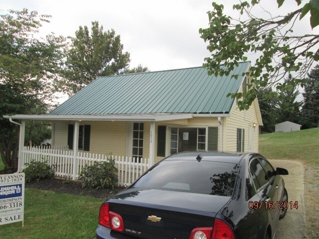 Front - 1015 Francis St