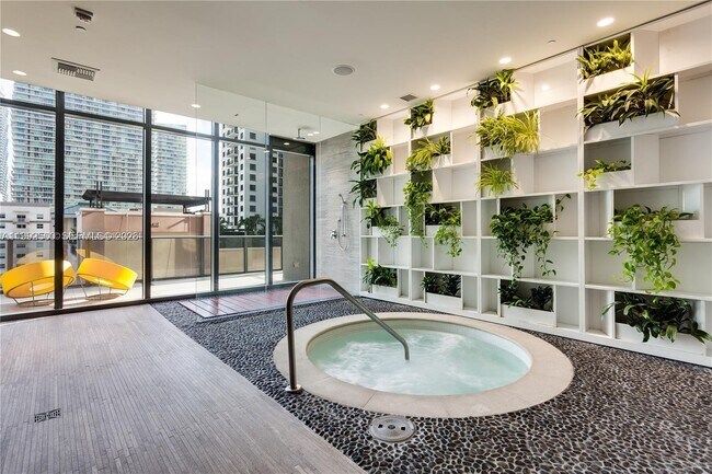 Building Photo - 55 SW 9th St