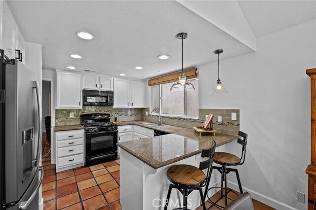 Building Photo - 28406 Buena Vista