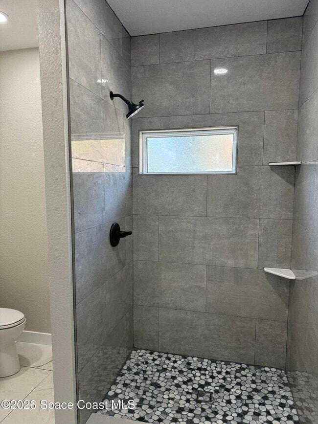 Building Photo - 9 Lemoine Ave