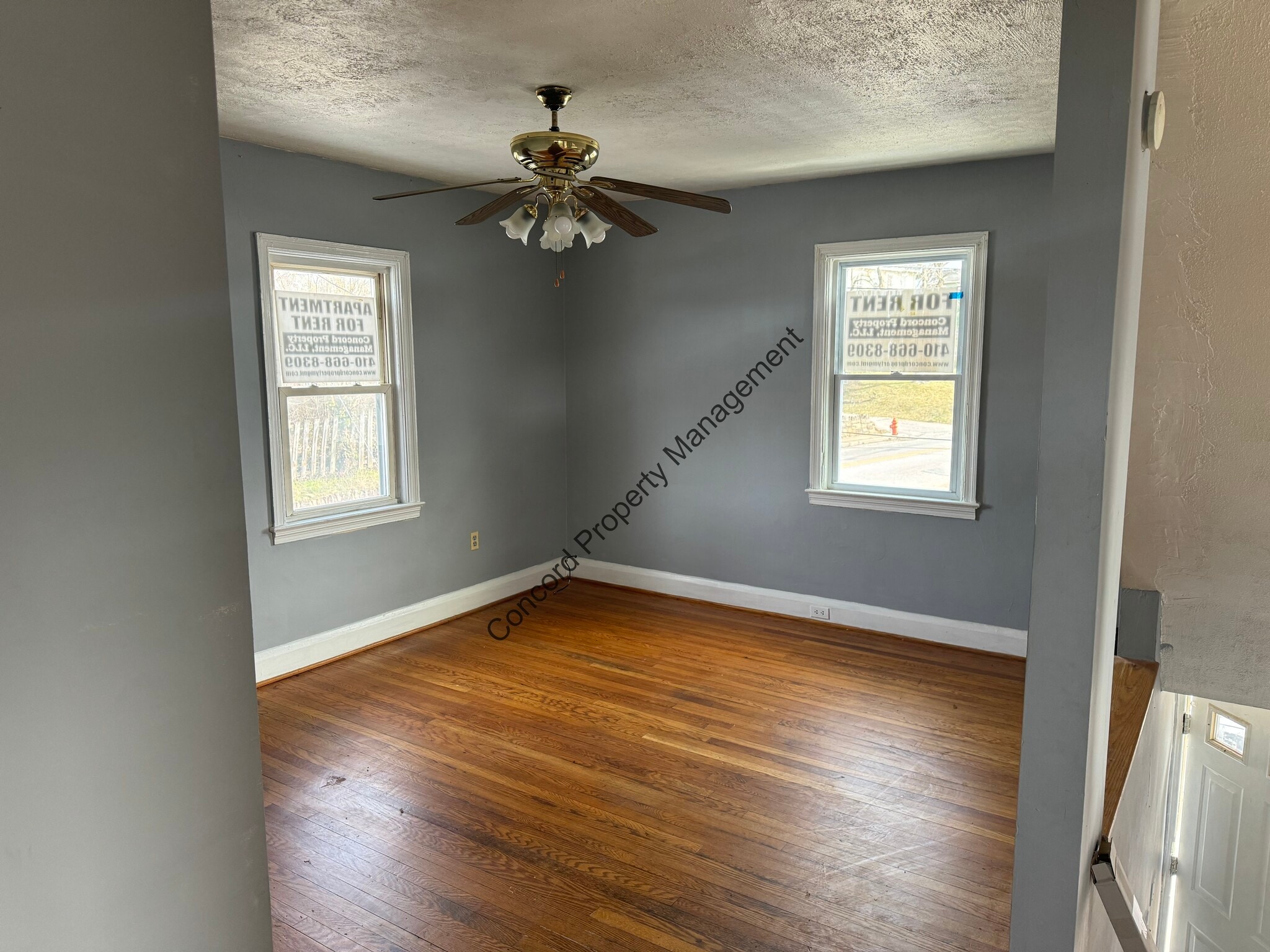 Building Photo - 3033 Hamilton Ave