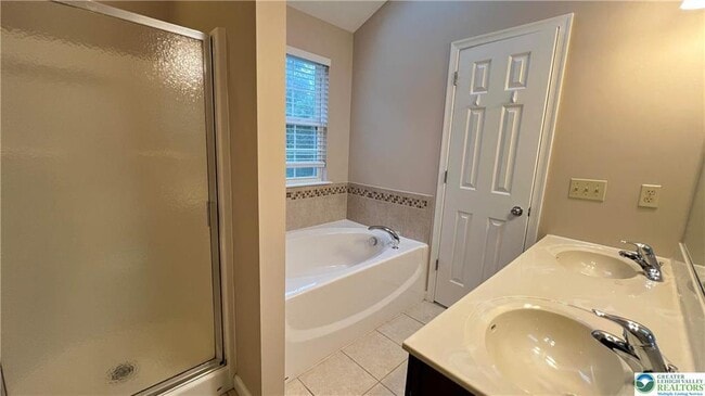 Building Photo - 2288 Creekside Dr