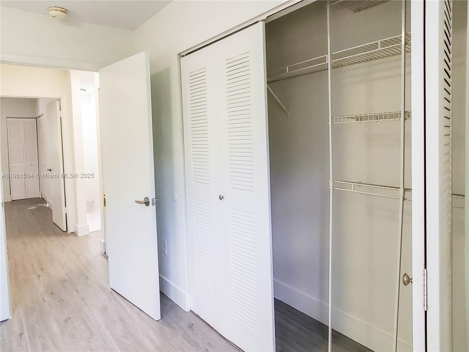 Building Photo - 1901 NW South River Dr