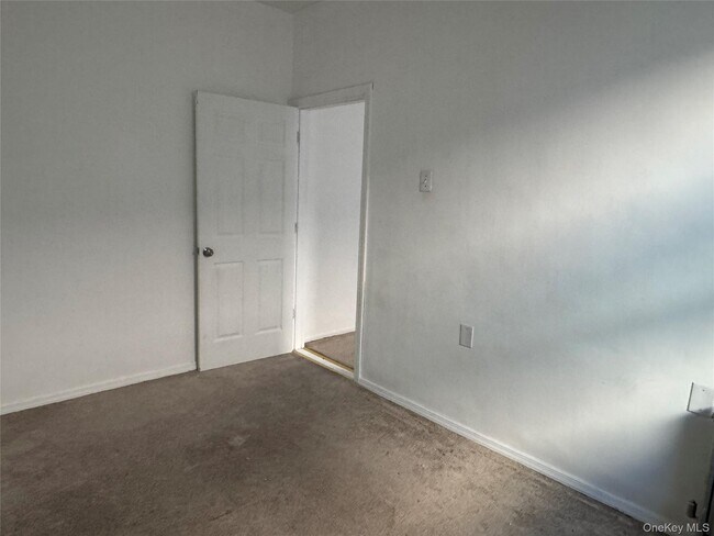 Building Photo - 95-11-95-90 90th St