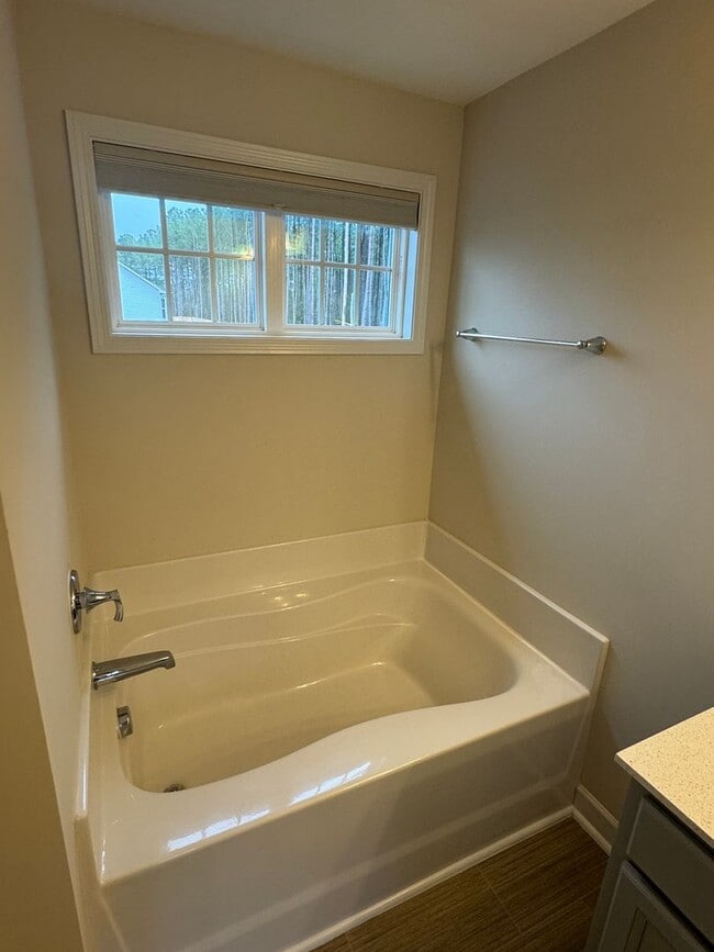 Building Photo - Rental - LIKE NEW!!!!  Absolutely Beautifu...