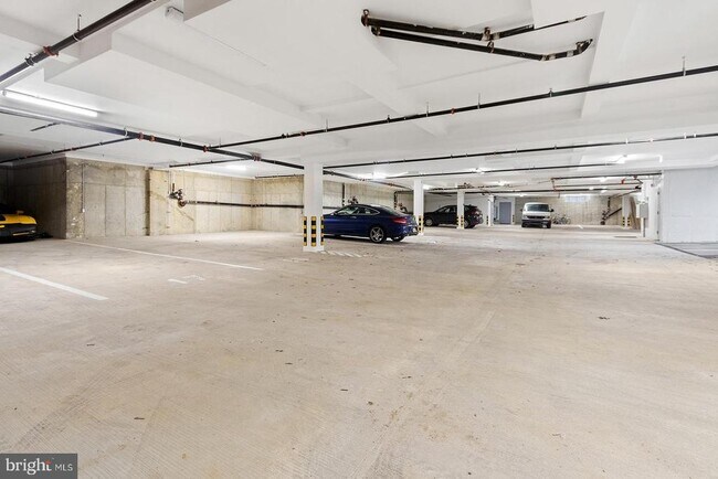 Building Photo - 1221 E Berks St