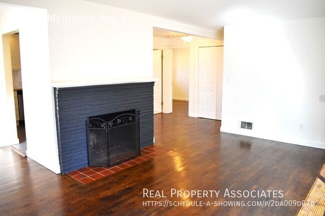 Building Photo - 14047 Meridian Ave N