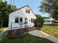 Building Photo - Room to Settle In with our SPACIOUS 3-Bedroom Wickliffe Home!
