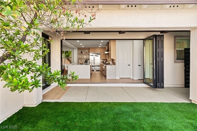 Building Photo - 12024 Whitehills St