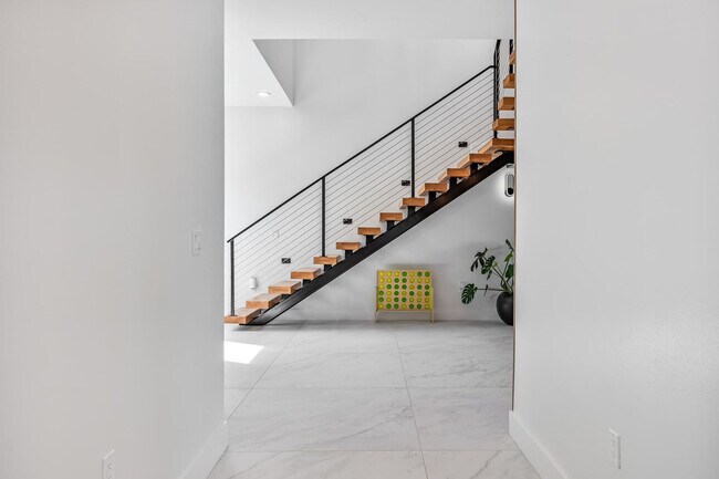 Building Photo - 2175 S Tropical Trail