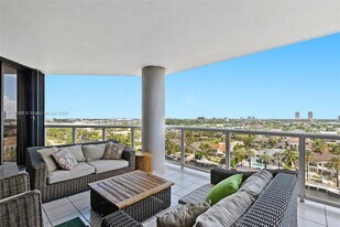 Building Photo - 3598 Yacht Club Dr