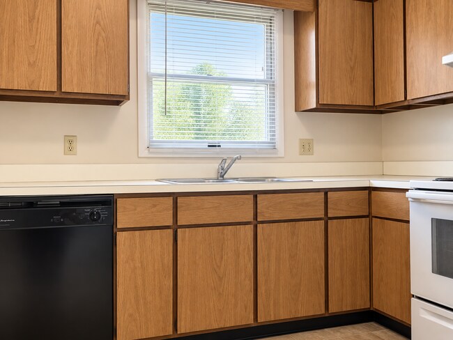 Building Photo - 2555 Keygate Dr