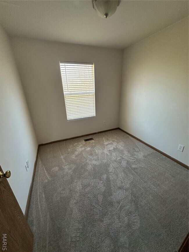 Building Photo - 231 Truman Ct