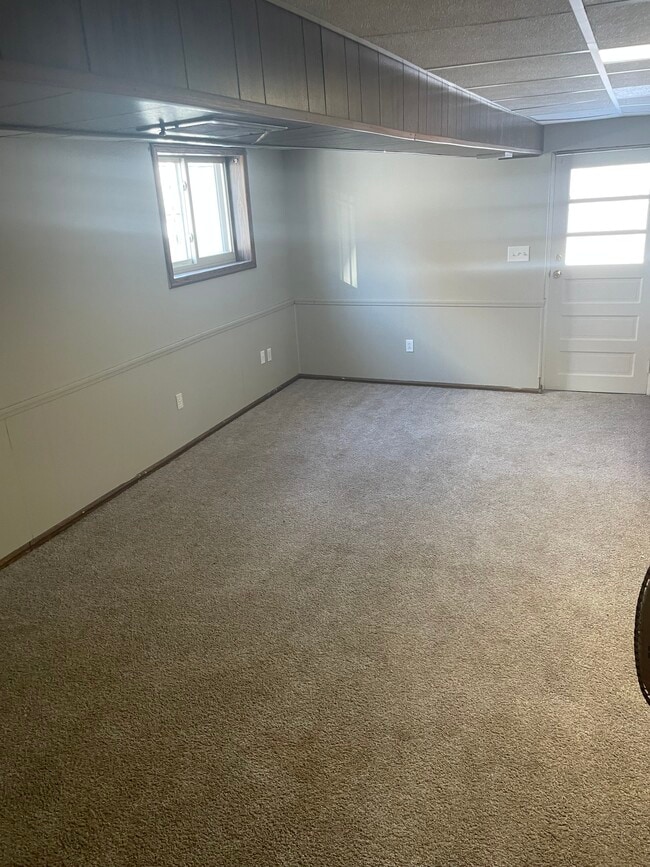 Building Photo - 4555 E 4th St