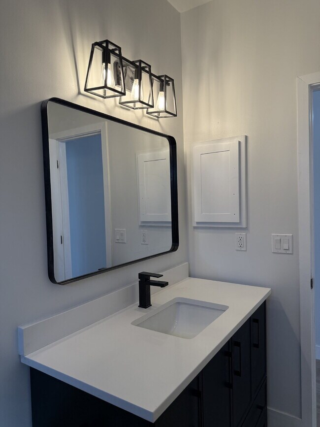 Building Photo - 3045 Woodhead