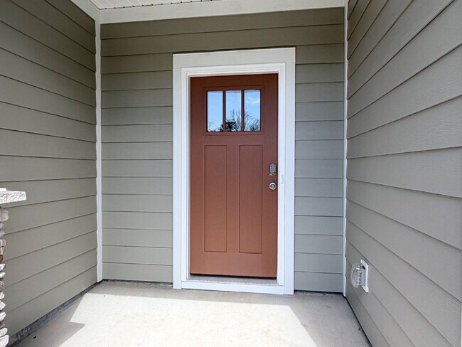 Building Photo - Brand-New 3BR Townhome with Garage in Clayton Crossing