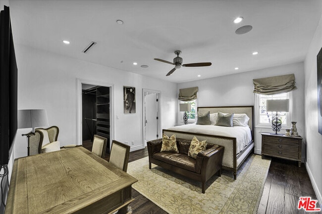 Building Photo - 1203 Park Way