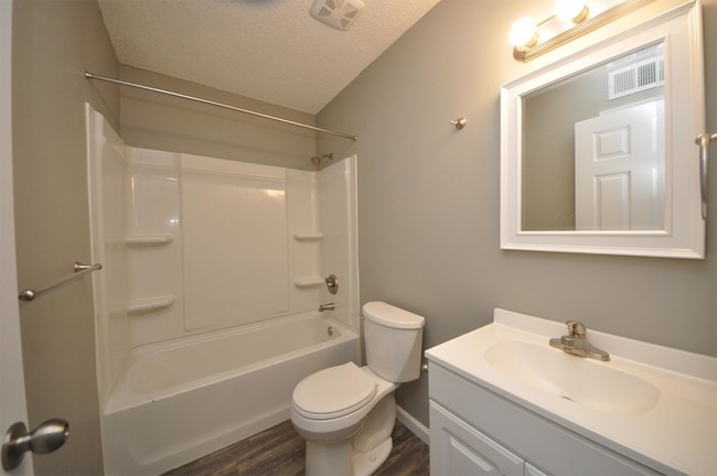 Building Photo - 3 Westwood Village