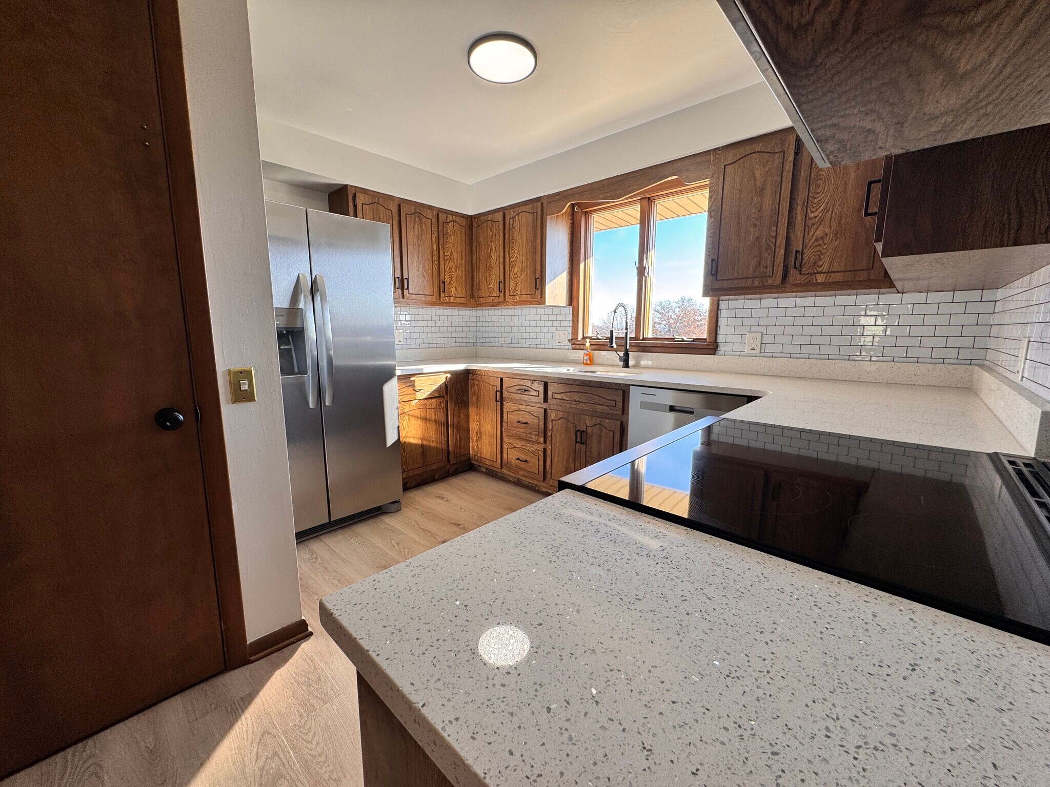 Kitchen - 639 Scenery Dr