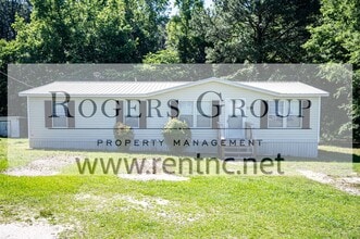 Building Photo - 3278 Walters Rd