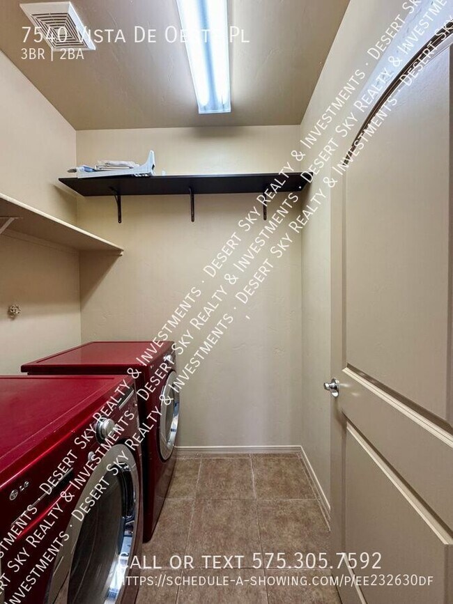 Building Photo - 7540 Vista de Oeste Pl