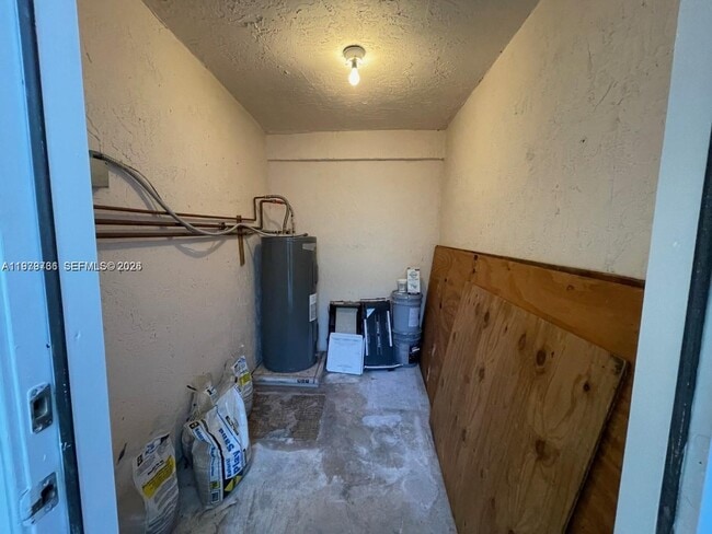 Building Photo - 16309 Emerald Cove Rd